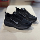Nike Vomero 18 - Preto