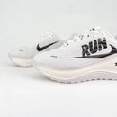 Nike Vomero Plus Run - Branco/Preto