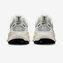 Nike Vomero 18 - Branco/Bege